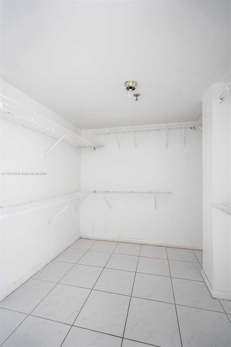 Small Image of 17600 NORTH BAY RD #N407, Sunny Isles Beach Number 19