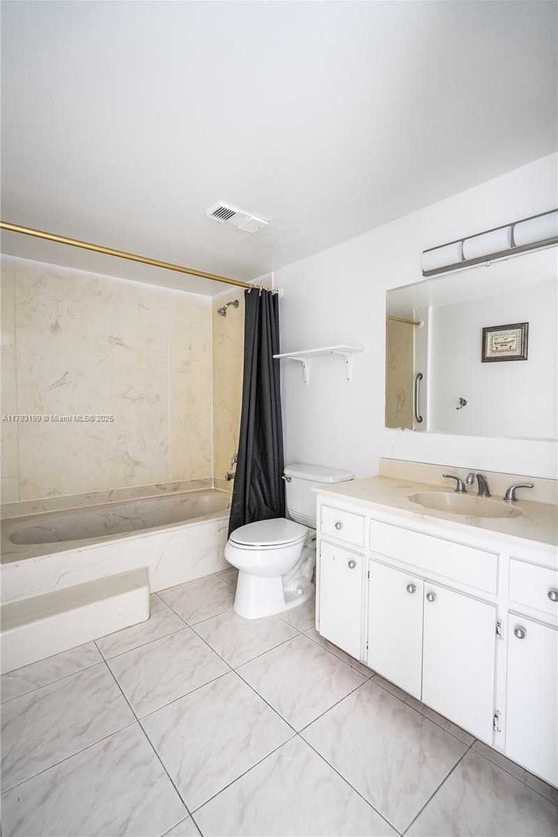 Small Image of 17600 NORTH BAY RD #N407, Sunny Isles Beach Number 20