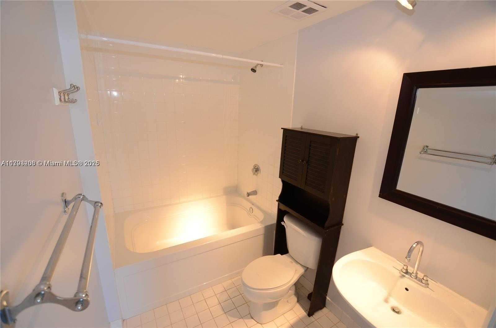 Small Image of 10 SOUTH WEST SOUTH RIVER DR #903, Miami Number 18