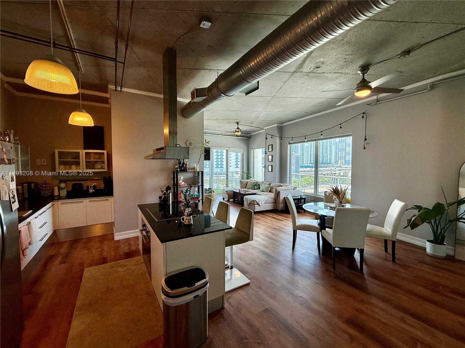 Small Image of 10 SOUTH WEST SOUTH RIVER DR #903, Miami Number 4