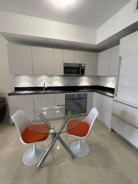 Small Image of 1010 BRICKELL AVE #3810, Miami Number 3