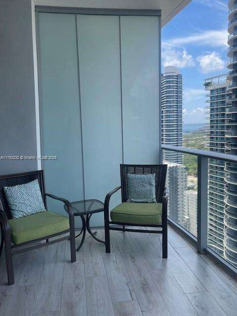 Small Image of 1010 BRICKELL AVE #3810, Miami Number 5