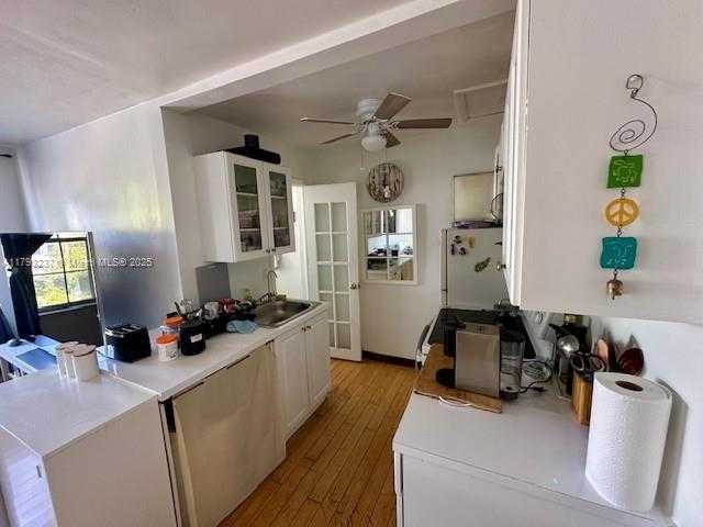 Small Image of 940 7TH ST #940D, Miami Beach Number 13