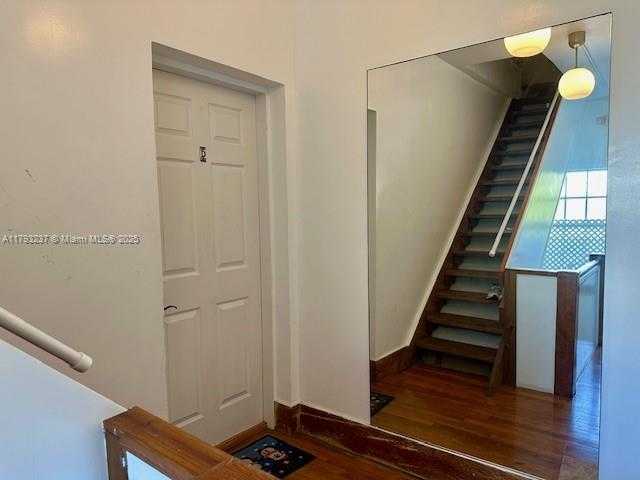 Small Image of 940 7TH ST #940D, Miami Beach Number 18