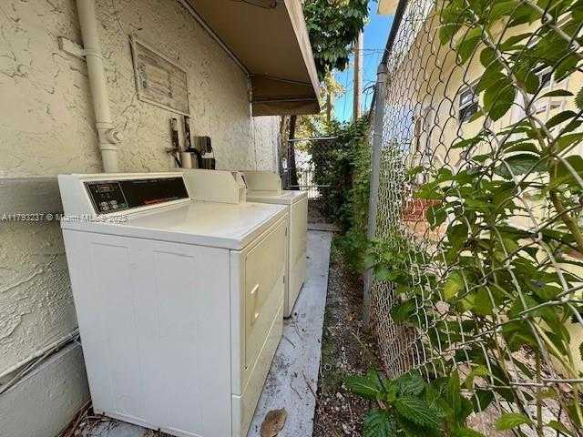 Small Image of 940 7TH ST #940D, Miami Beach Number 22