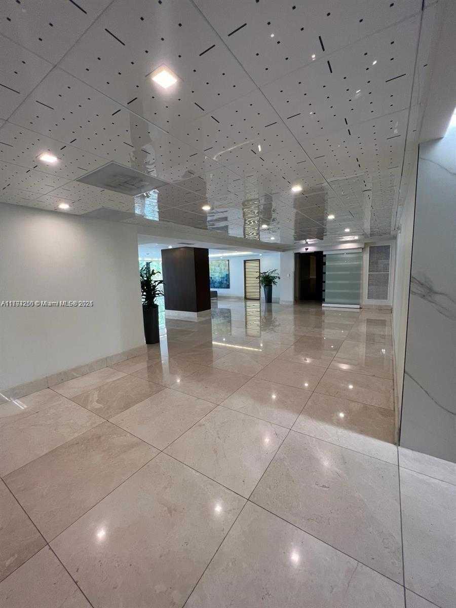Small Image of 540 BRICKELL KEY DR #722, Miami Number 2