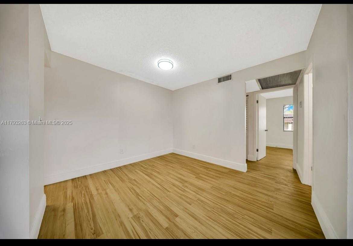 Small Image of 14863 SOUTH WEST 104TH ST #27-23, Miami Number 4