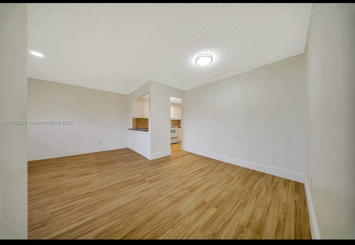 Small Image of 14863 SOUTH WEST 104TH ST #27-23, Miami Number 7