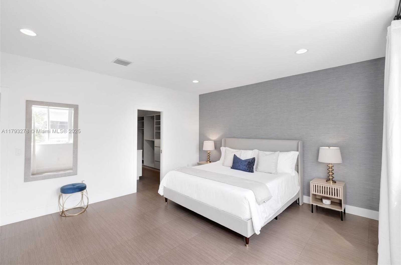 Small Image of 7800 CENTER BAY DRIVE, North Bay Village Number 27