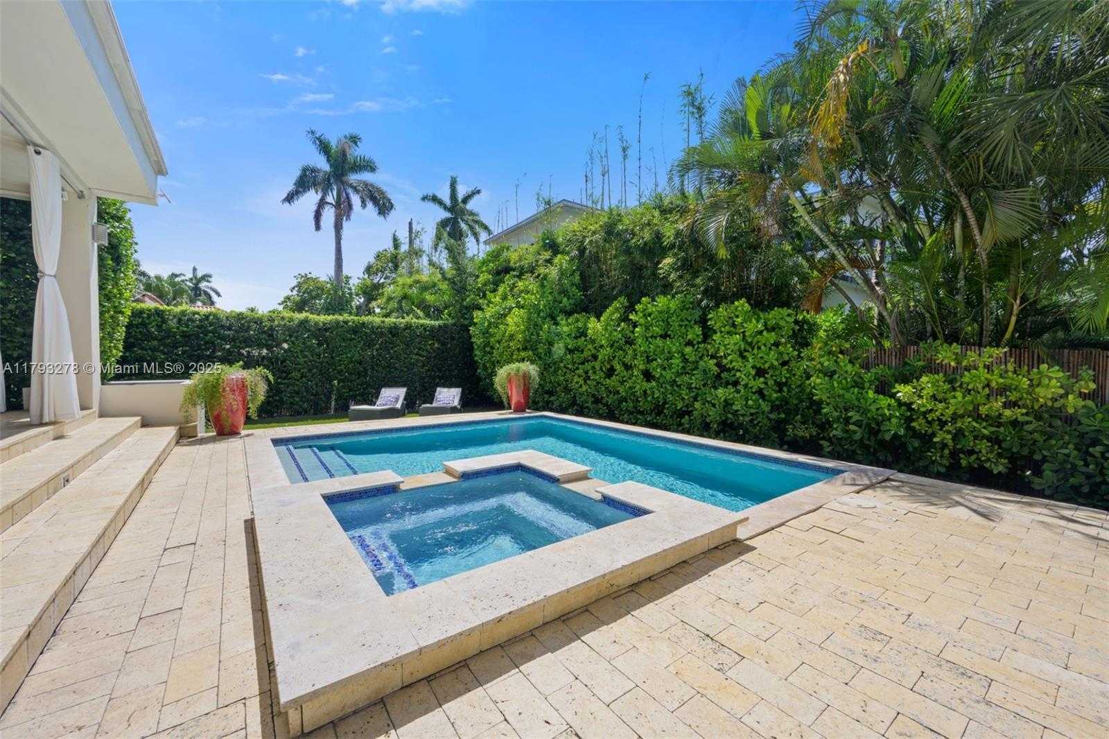 Small Image of 7800 CENTER BAY DRIVE, North Bay Village Number 3