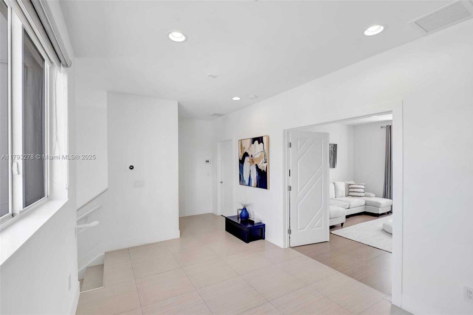 Small Image of 7800 CENTER BAY DRIVE, North Bay Village Number 34
