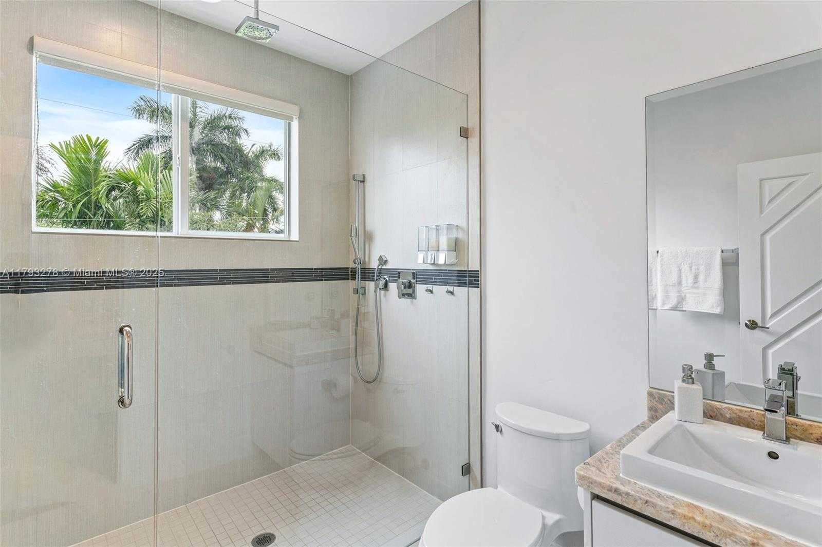 Small Image of 7800 CENTER BAY DRIVE, North Bay Village Number 38