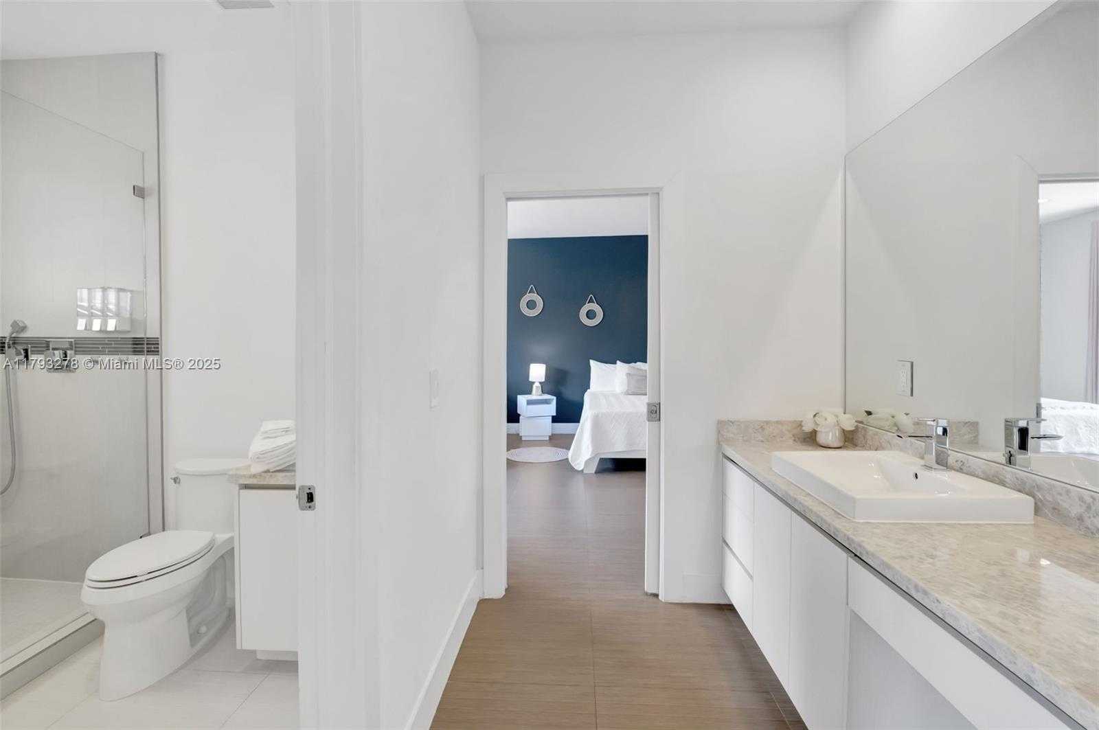Small Image of 7800 CENTER BAY DRIVE, North Bay Village Number 39