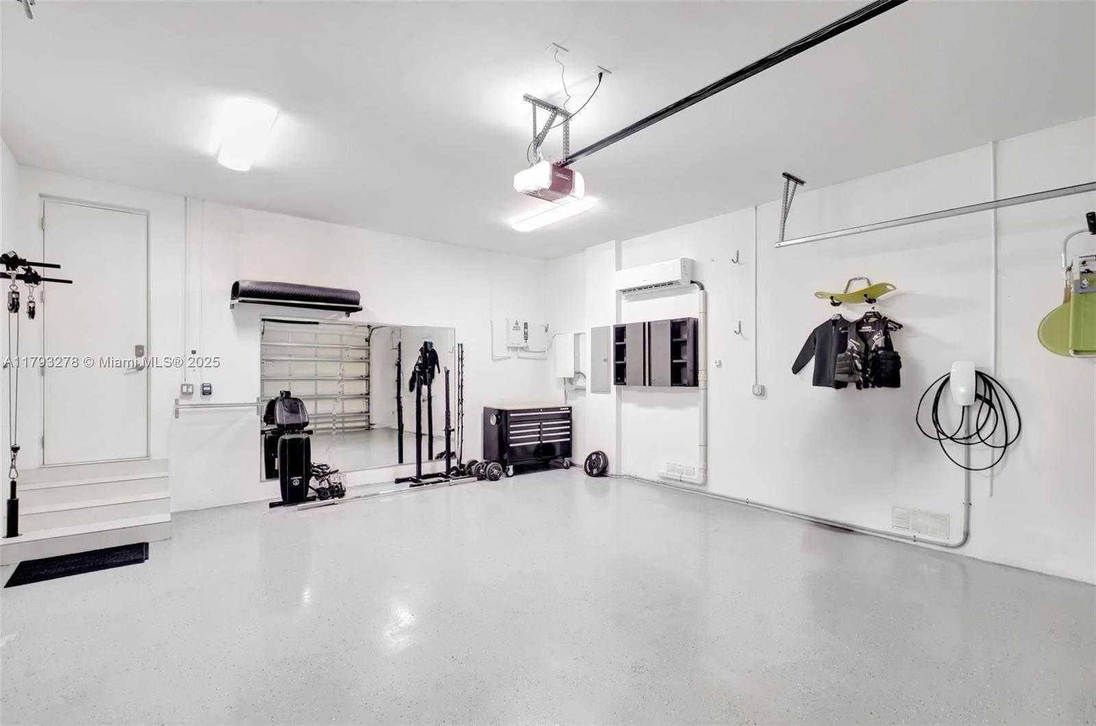 Small Image of 7800 CENTER BAY DRIVE, North Bay Village Number 46