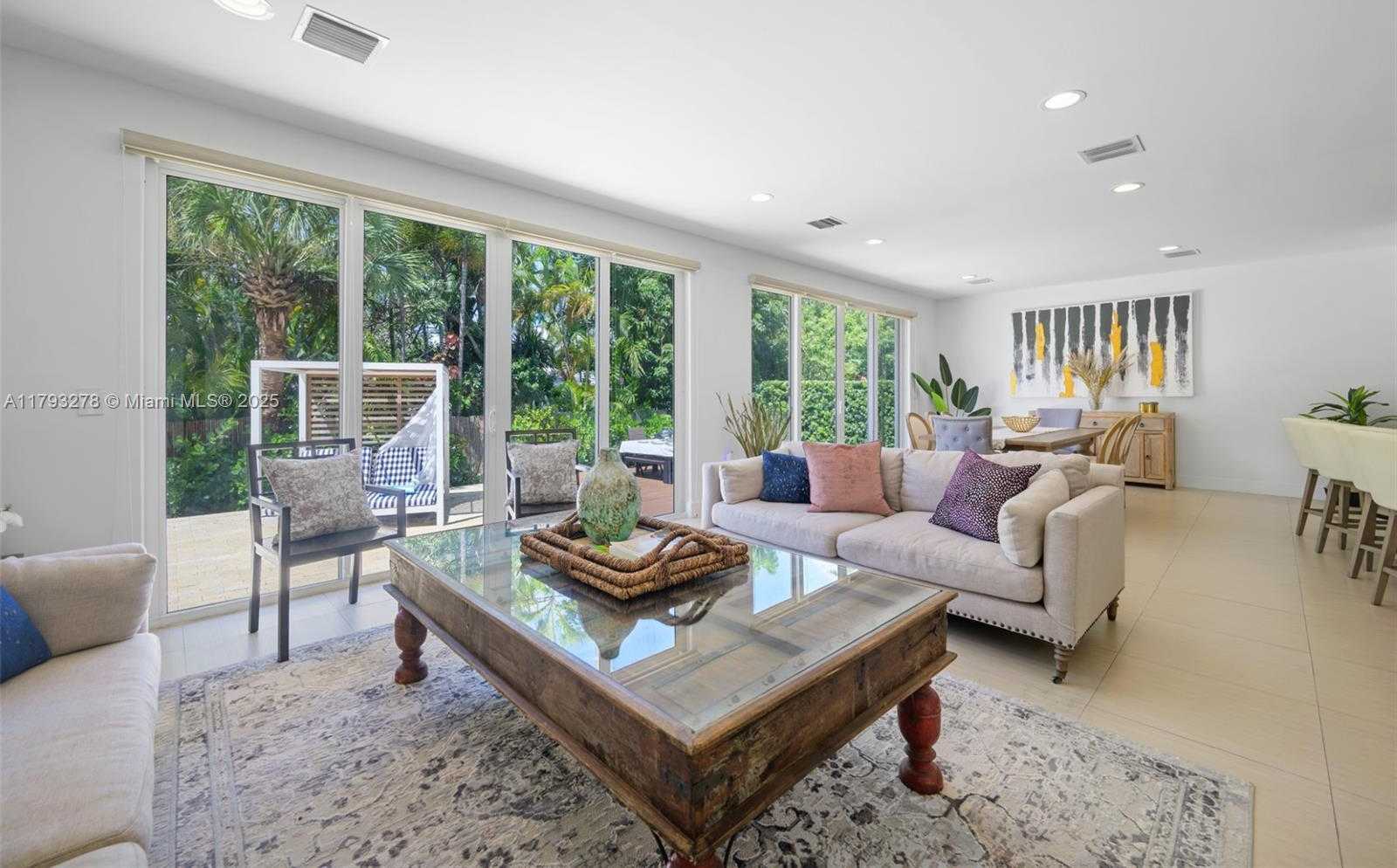 Small Image of 7800 CENTER BAY DRIVE, North Bay Village Number 5