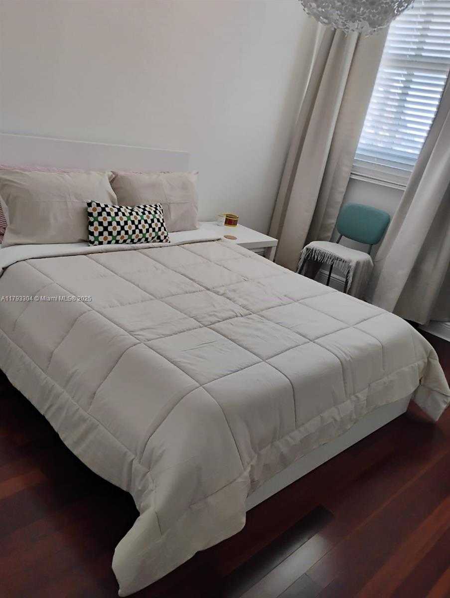 Small Image of 1250 SOUTH MIAMI AVE #1203, Miami Number 5