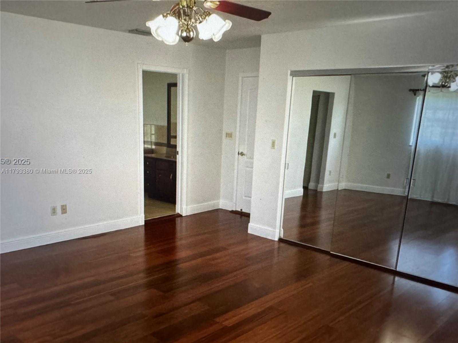 Small Image of 15030 SOUTH WEST 89TH AVE, Palmetto Bay Number 10