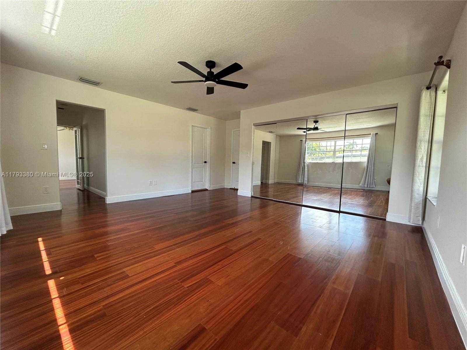 Small Image of 15030 SOUTH WEST 89TH AVE, Palmetto Bay Number 18
