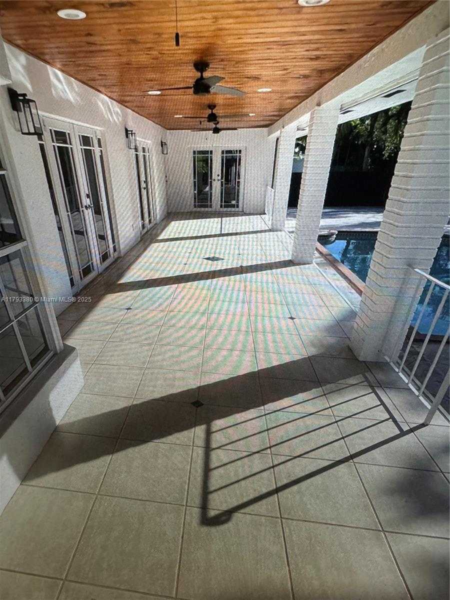 Small Image of 15030 SOUTH WEST 89TH AVE, Palmetto Bay Number 4