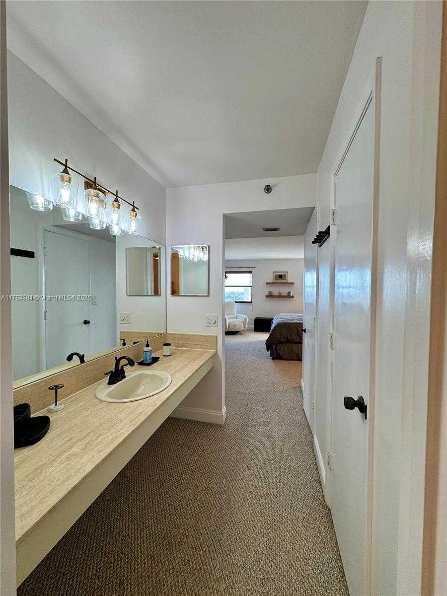 Small Image of 1201 SOUTH OCEAN DR #1011S, Hollywood Number 20