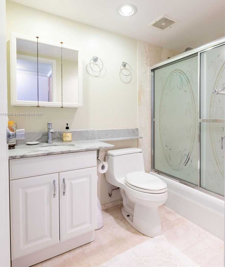 Small Image of 250 174TH ST #2208, Sunny Isles Beach Number 27