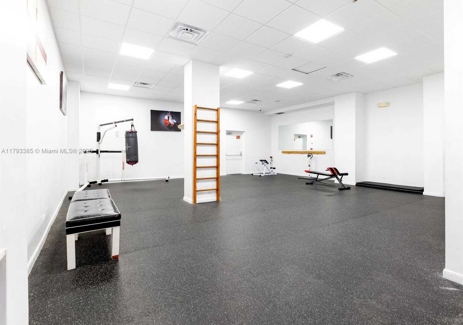 Small Image of 250 174TH ST #2208, Sunny Isles Beach Number 39