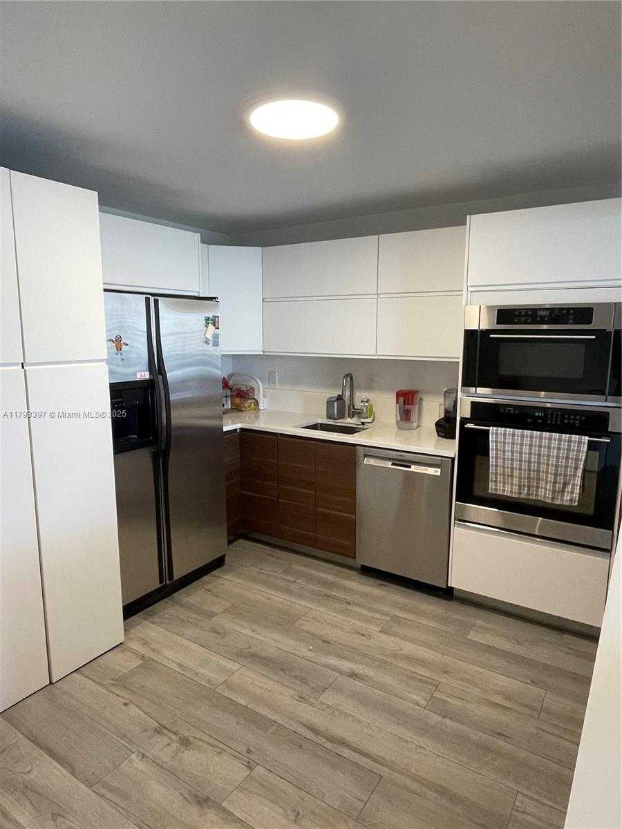 Small Image of 1901 BRICKELL AVE #B2111, Miami Number 11