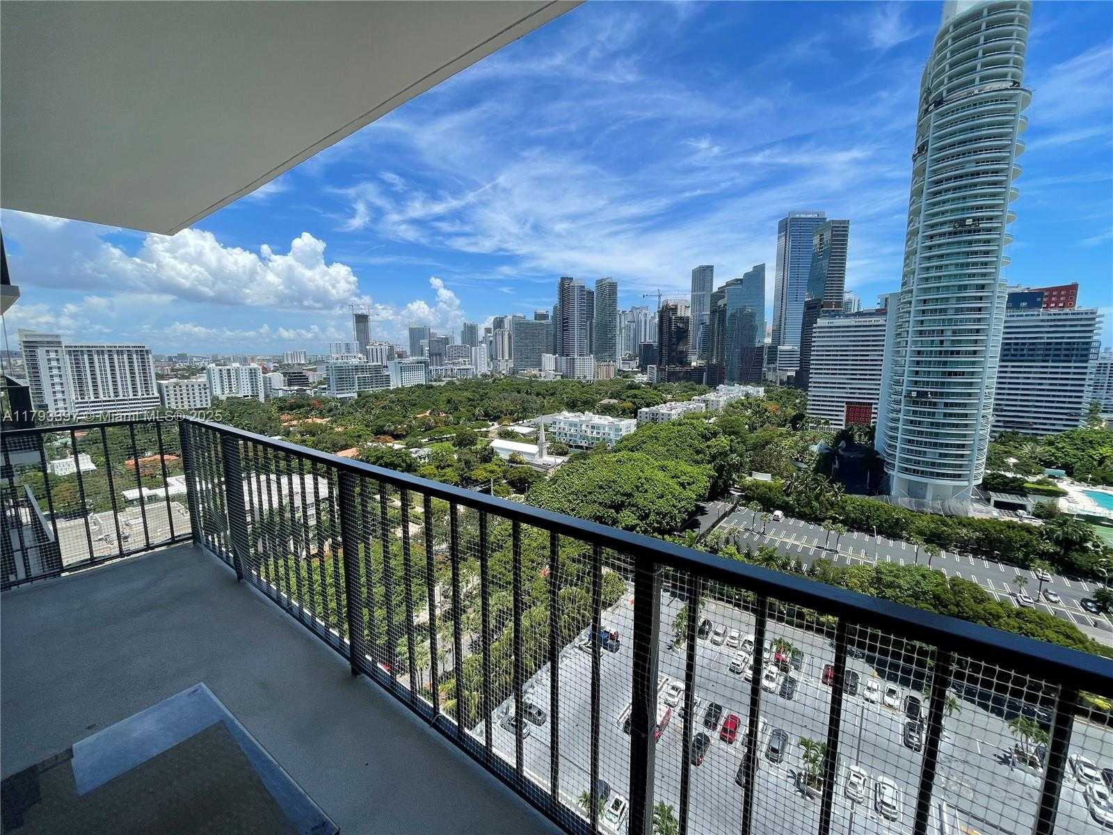 Small Image of 1901 BRICKELL AVE #B2111, Miami Number 5