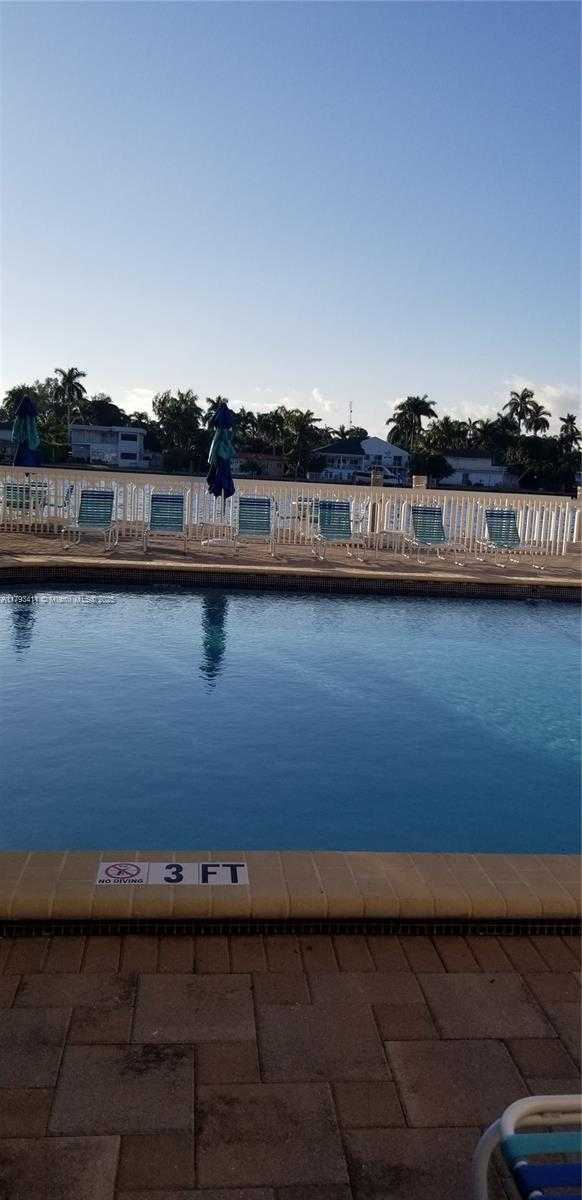 Small Image of 1455 NORTH TREASURE DR #1K, North Bay Village Number 13