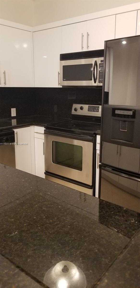 Small Image of 1455 NORTH TREASURE DR #1K, North Bay Village Number 4