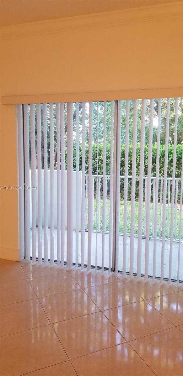 Small Image of 1455 NORTH TREASURE DR #1K, North Bay Village Number 5