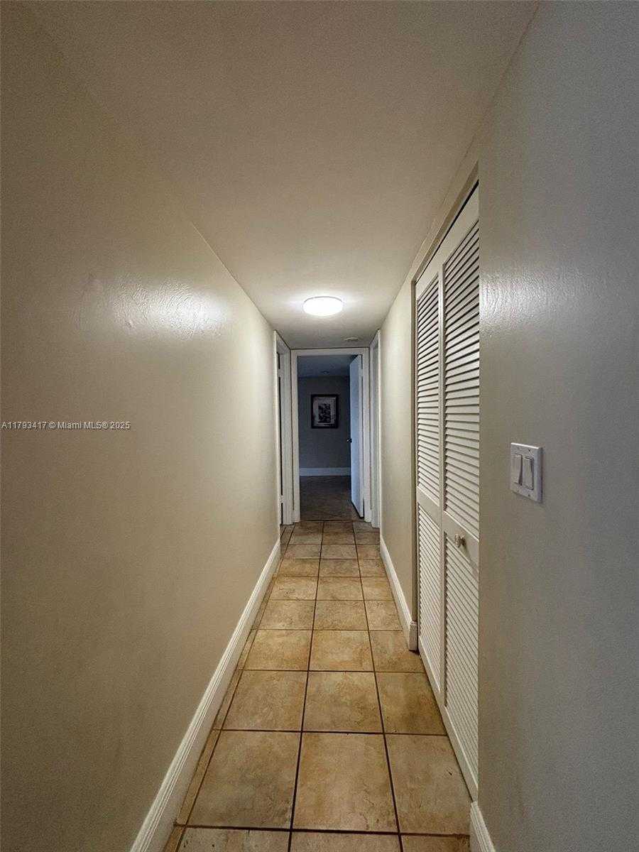 Small Image of 1925 BRICKELL AVE #1506, Miami Number 6
