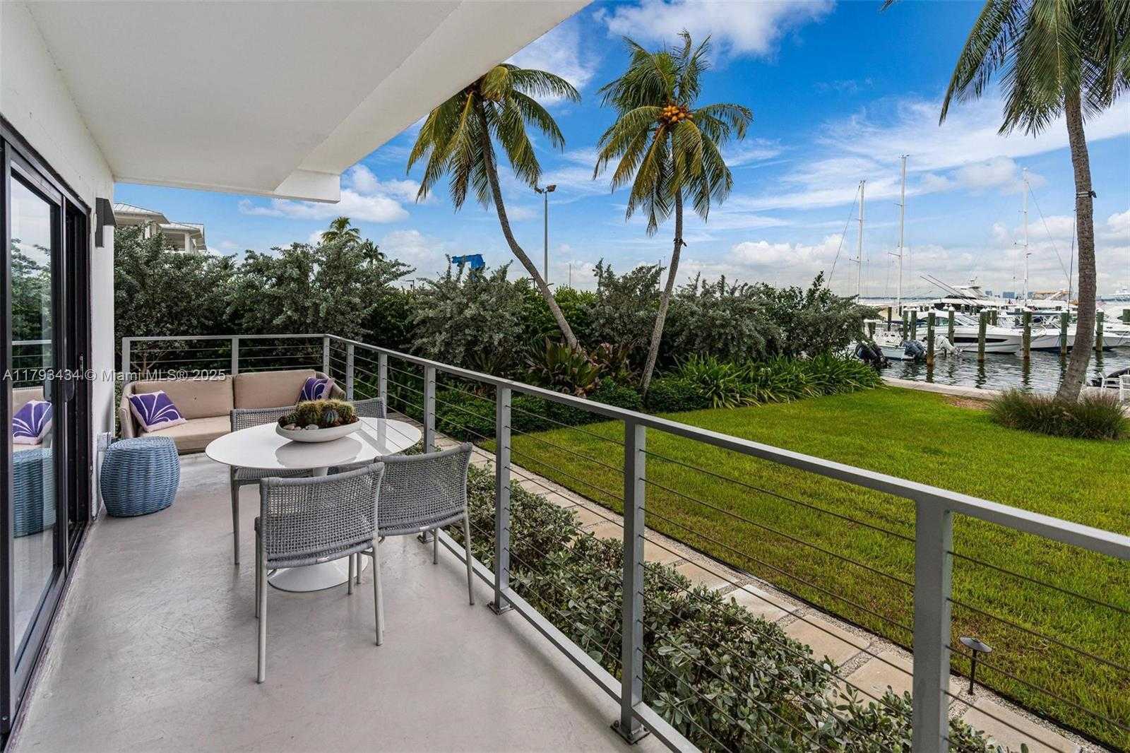 Small Image of 166 HARBOR DR #2B, Key Biscayne Number 9