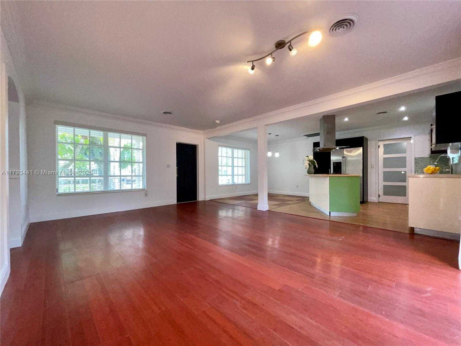 Small Image of 401 SAVONA AVE, Coral Gables Number 13