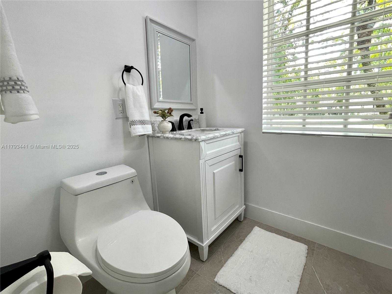 Small Image of 401 SAVONA AVE, Coral Gables Number 22