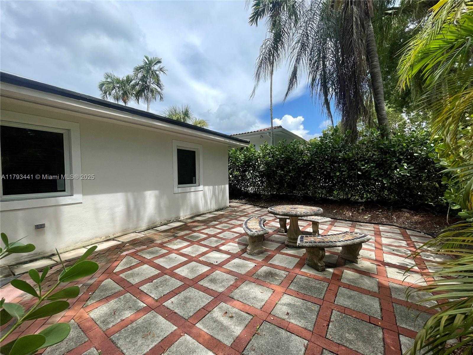 Small Image of 401 SAVONA AVE, Coral Gables Number 28