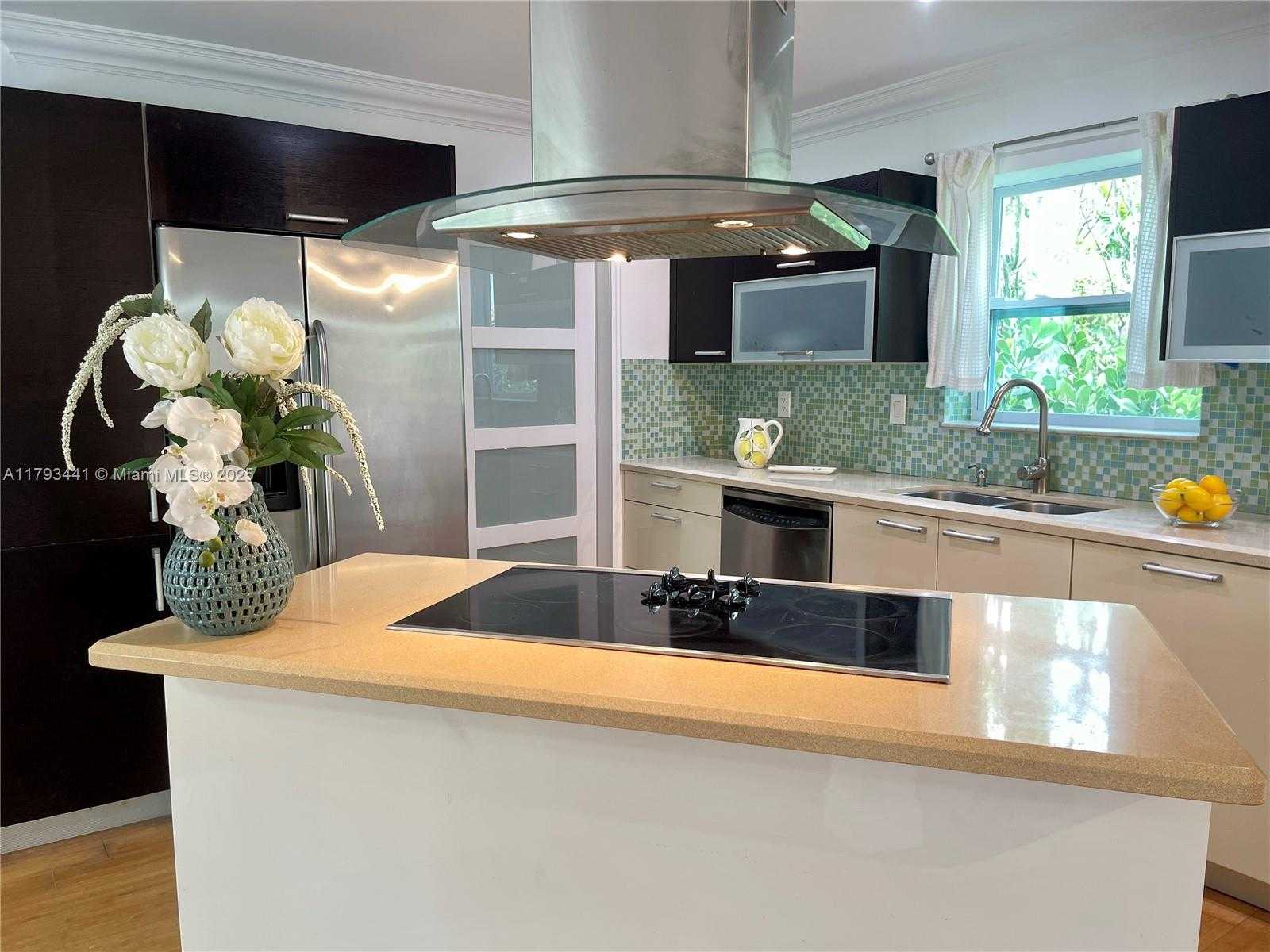 Small Image of 401 SAVONA AVE, Coral Gables Number 4