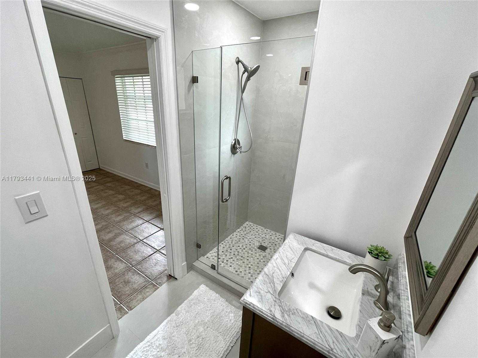 Small Image of 401 SAVONA AVE, Coral Gables Number 9