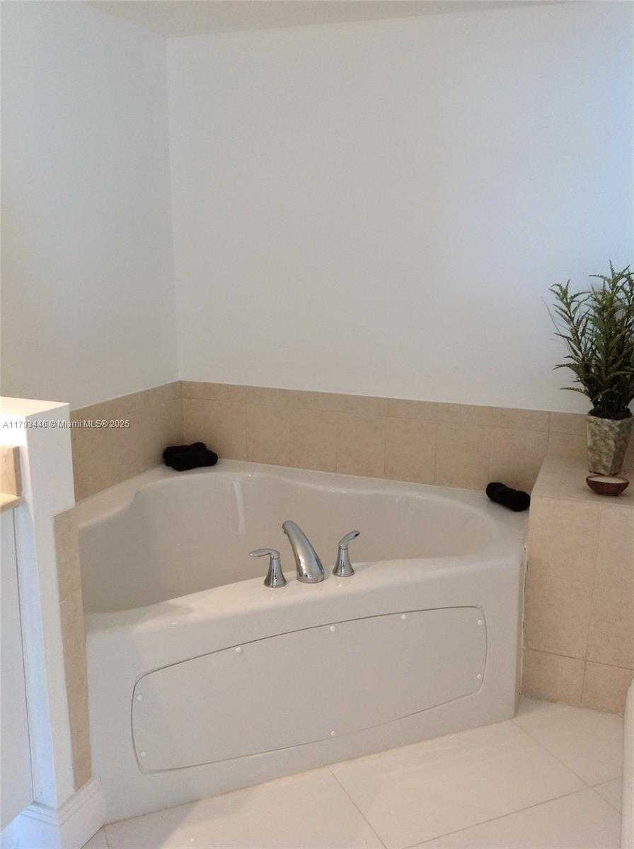 Small Image of 16699 COLLINS AVE #2901, Sunny Isles Beach Number 22