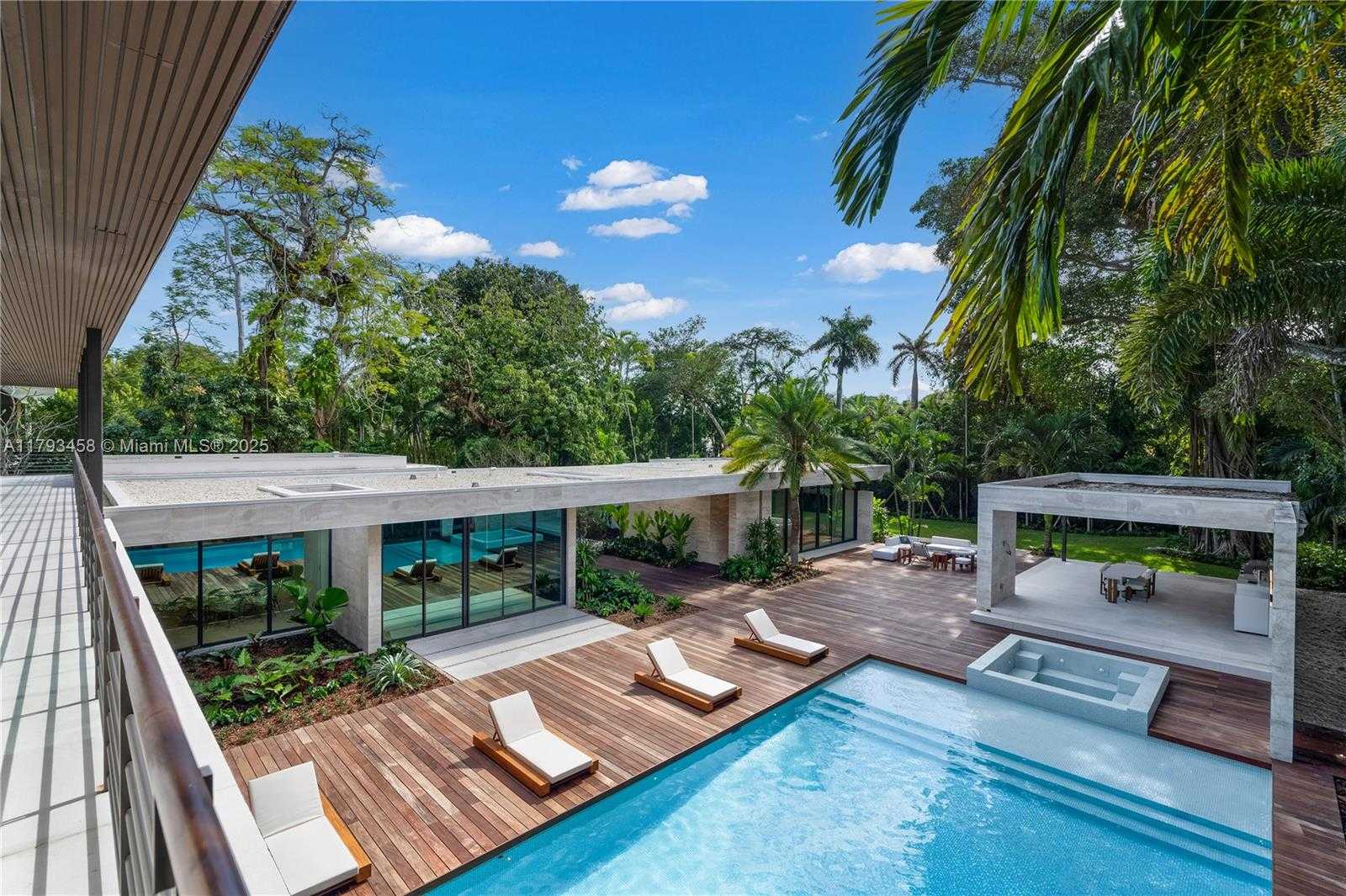 Small Image of 4040 KIAORA ST, Miami Number 14