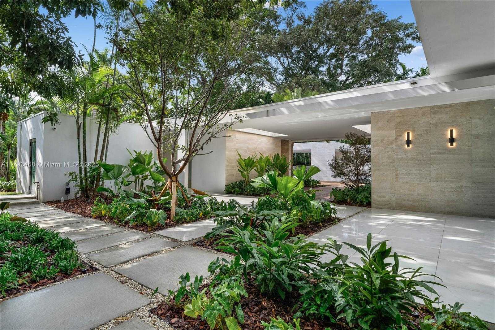 Small Image of 4040 KIAORA ST, Miami Number 17