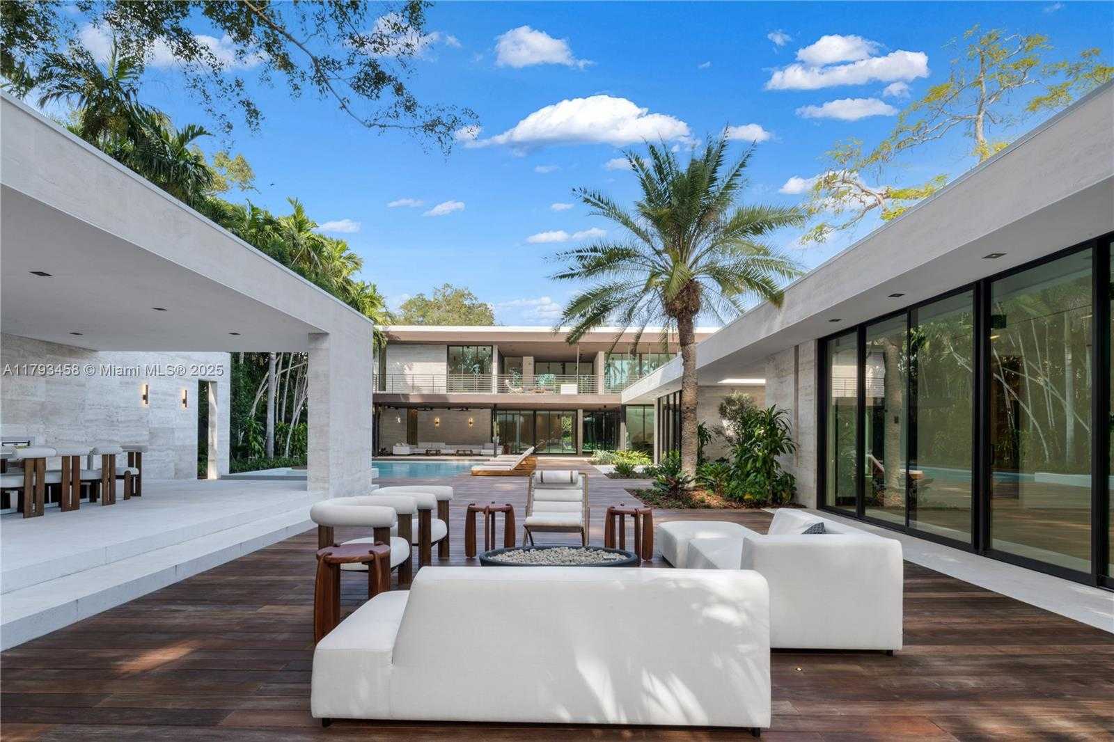 Small Image of 4040 KIAORA ST, Miami Number 19