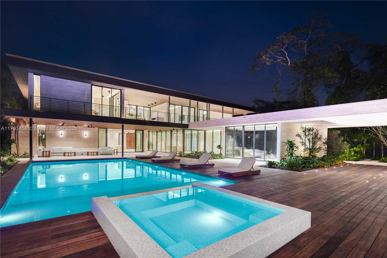 Small Image of 4040 KIAORA ST, Miami Number 25