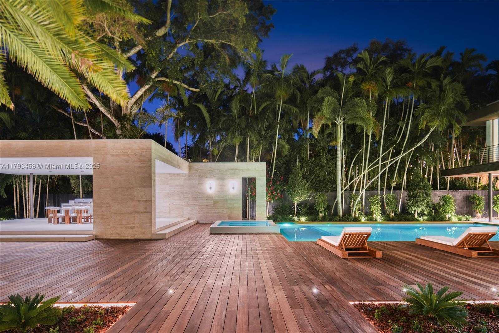 Small Image of 4040 KIAORA ST, Miami Number 26