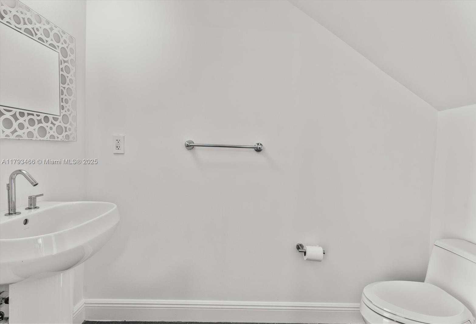 Small Image of 3131 NORTH EAST 188TH ST #2-1214, Aventura Number 11