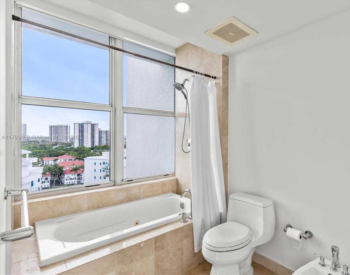 Small Image of 3131 NORTH EAST 188TH ST #2-1214, Aventura Number 21