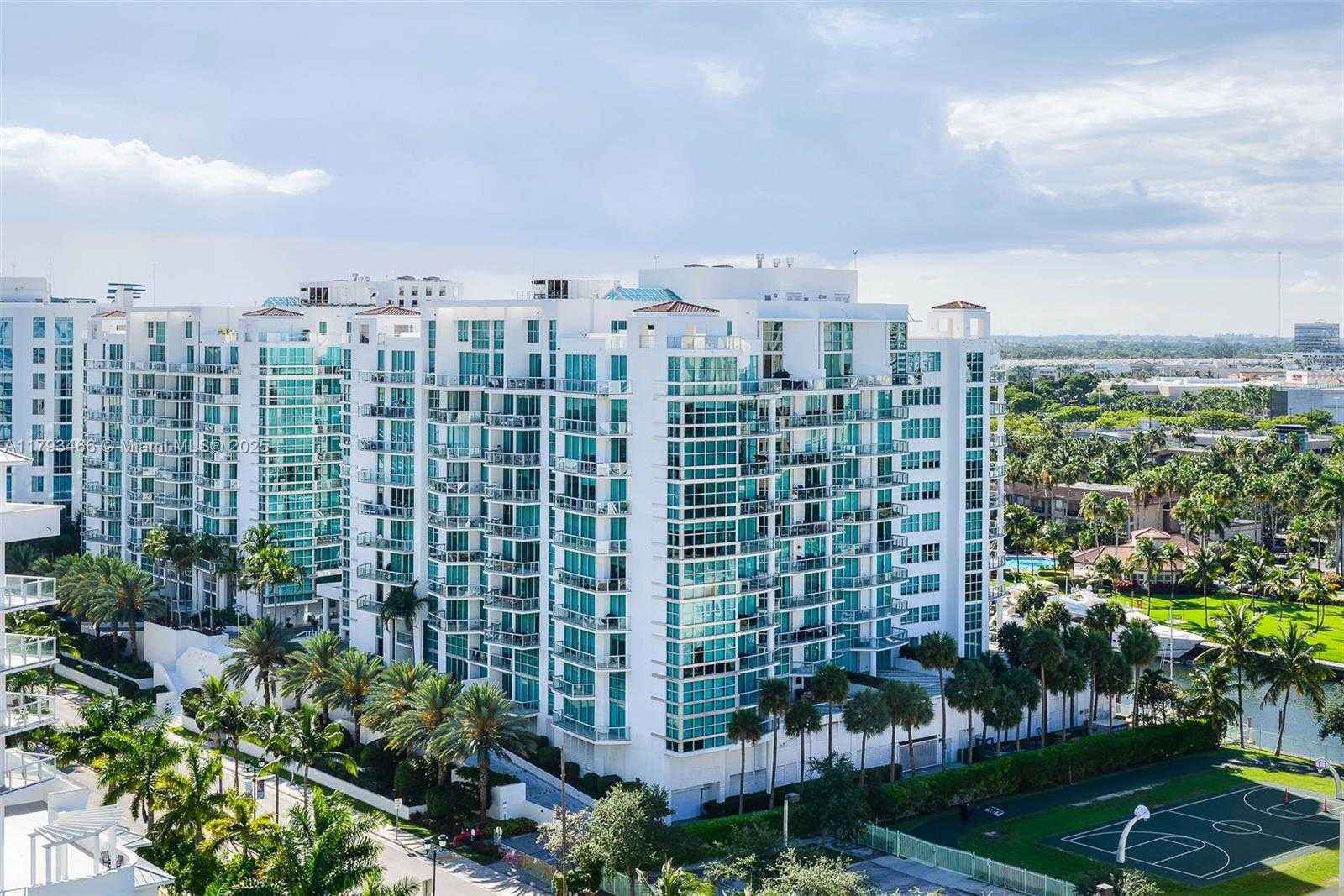 Small Image of 3131 NORTH EAST 188TH ST #2-1214, Aventura Number 34