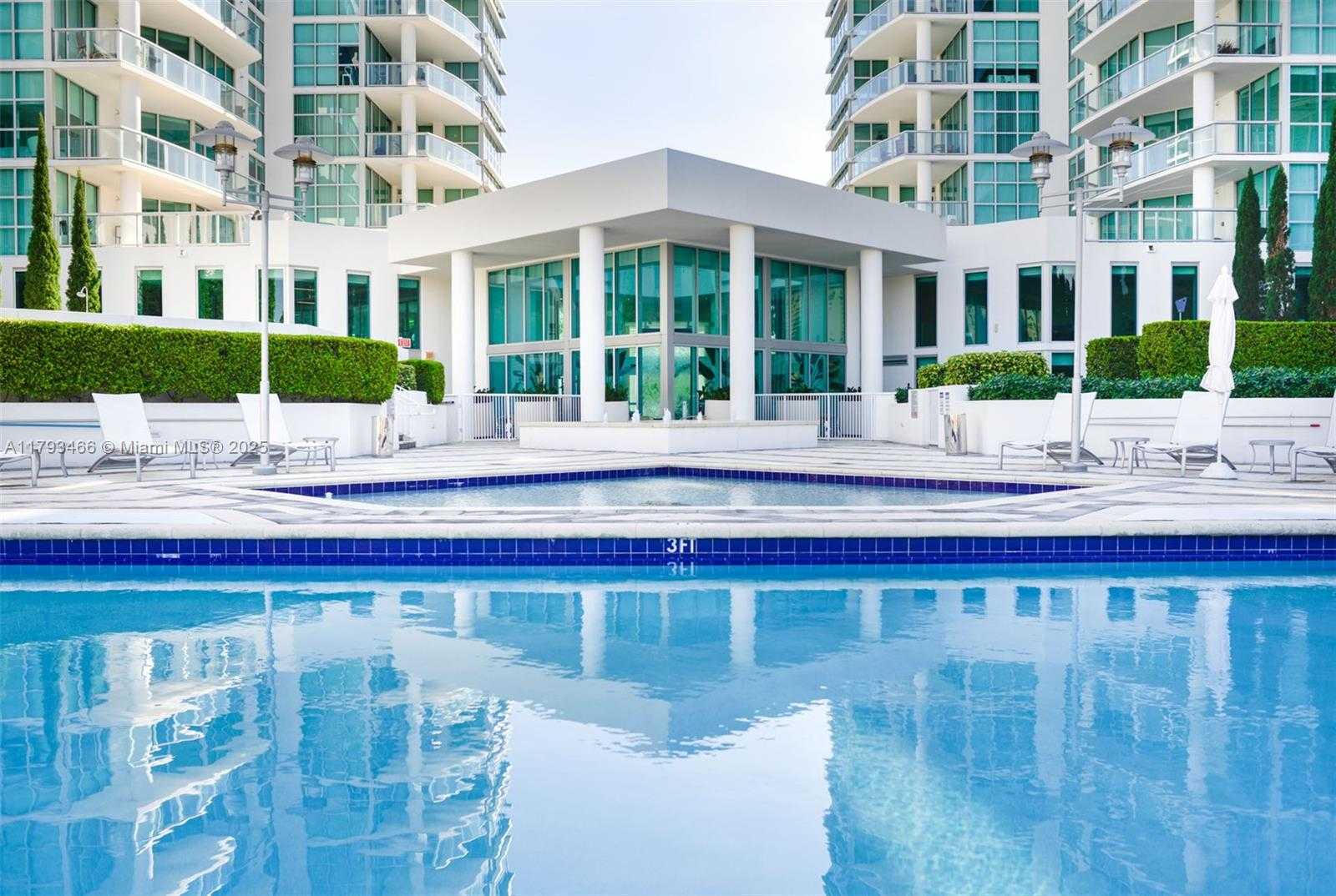 Small Image of 3131 NORTH EAST 188TH ST #2-1214, Aventura Number 40