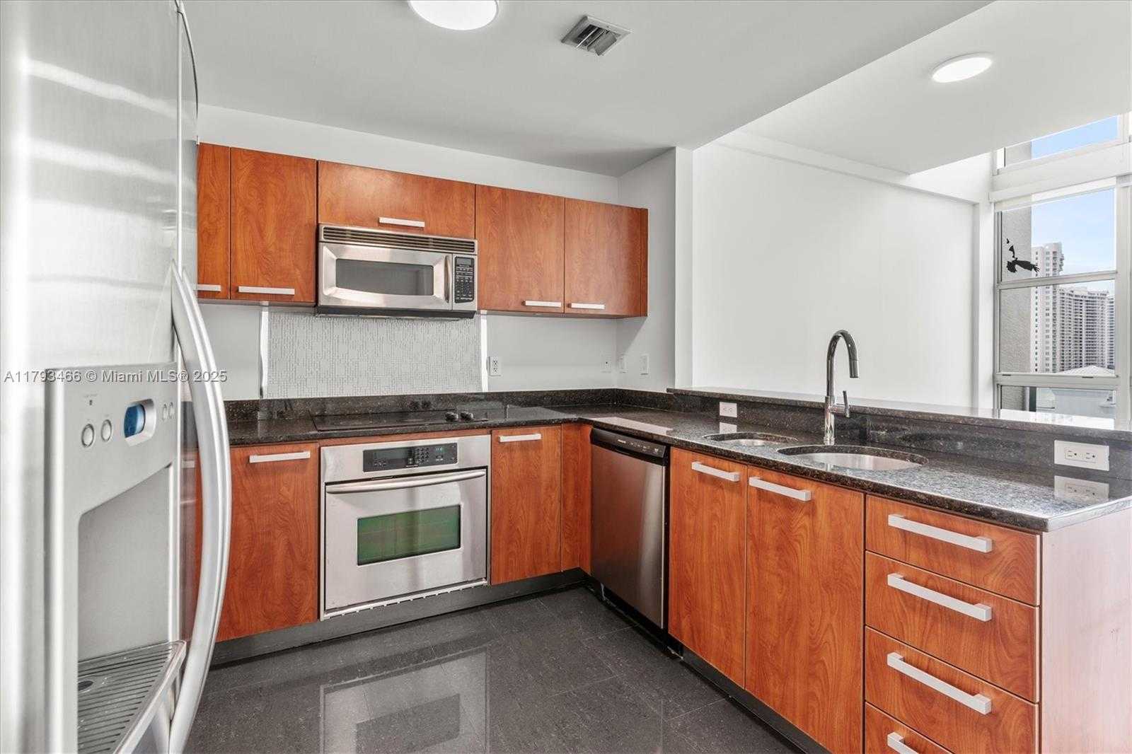 Small Image of 3131 NORTH EAST 188TH ST #2-1214, Aventura Number 8