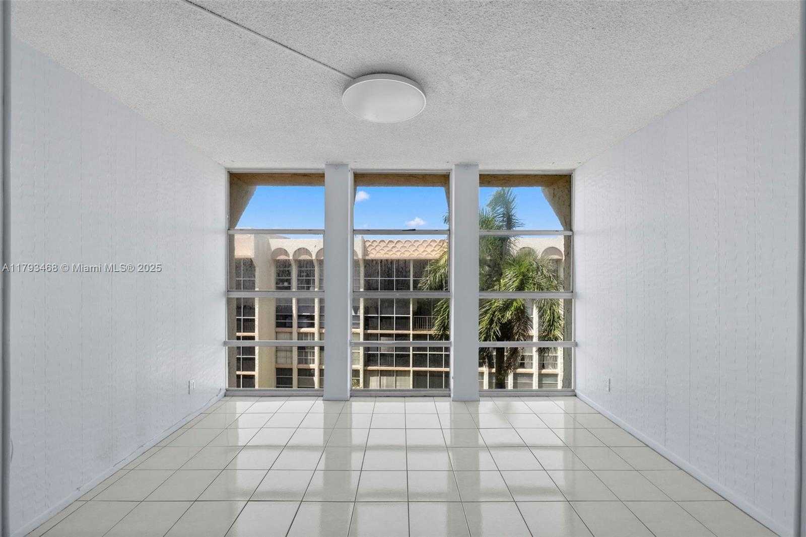 Small Image of 851 THREE ISLANDS BLVD #514, Hallandale Beach Number 16